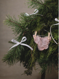 Прикраса на ялинку LOLA BRA